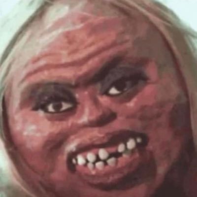 shellane_chavez's profile picture. Cop Hearts. Live.