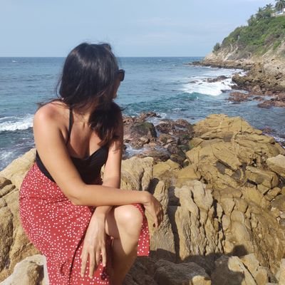 ▪️Medalla de oro en las olimpiadas de caminar con las agujetas desatadas.
▪️Feminismo y Amor confluente.