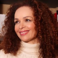 Vivian Mesquita (@mesquitavivian) 's Twitter Profile