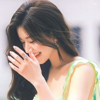 jaaduiee's profile picture. entertainer ...
