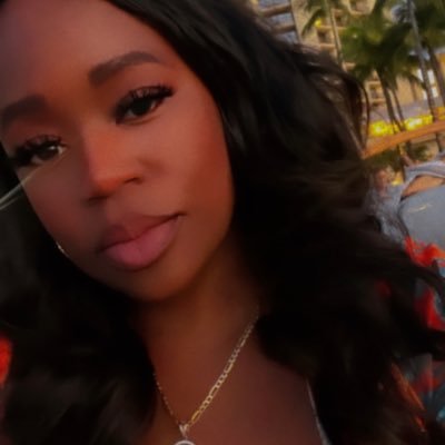 luv1s's profile picture. Focus on your self, love ✨ LakerNation 💜💛