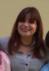Cómplice de la crítica social, inquieta y sociable.