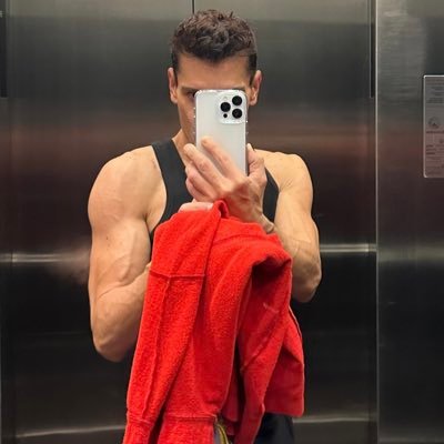 ADULT- CONTENT / No -🔞 Bi_Sex BaTor - Vergón en busca de Vergón 👀 No cobro, ni pago. Vers 8” Real Nice Guy Here! Contenido propio.