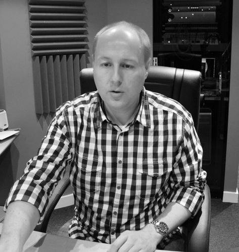 Sound Editor/Mixer, Film/TV Audio Post Production. Member of The Institute of Professional Sound. Radio Nerd. Originally from Yorkshire.