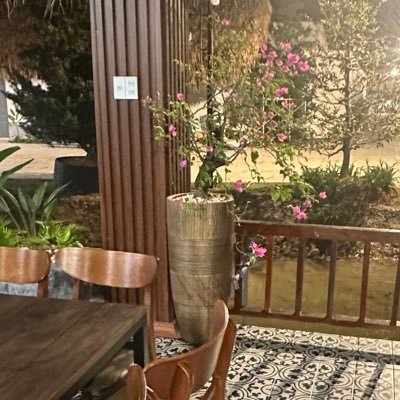 Chauvan1402's profile picture. Kinh doanh coffee