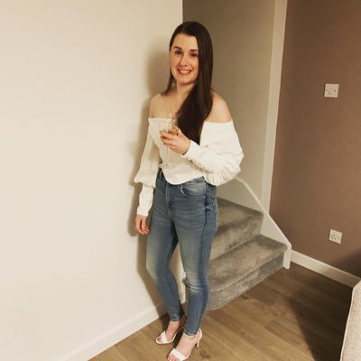 Laura_Cav17's profile picture. • @LUFC ST Holder •