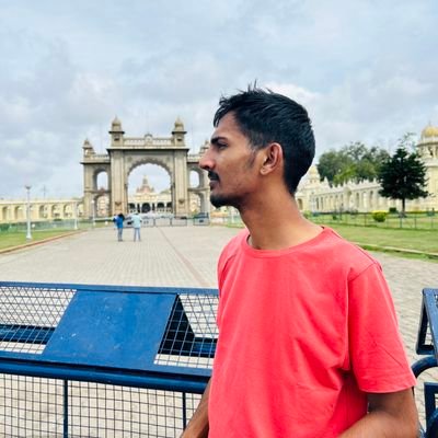 Vishnu_Mechery's profile picture. ✌✌