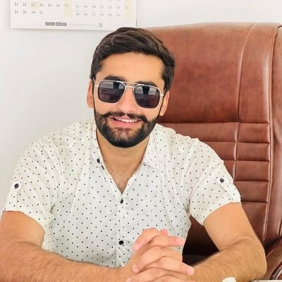 ArmyBrat👊//Ex-Cadet //Member of national youth Assembly //Proud Pakistani  //Chairperson at M/S Riaz Elahi Highway Contractor/Bacc @emm_jahanzaib
 #محبت_مافیا