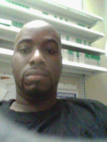 rickyveli's profile picture. 