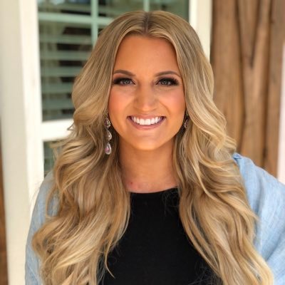 I create high quality content for brands that converts. Lets connect alexisrichardsugc@gmail.com
