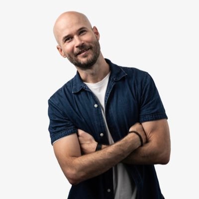 TheCallumEaston's profile picture. Creative Director. Gamer.