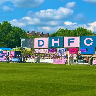 Long term Dulwich Hamlet FC season ticket holder, short term twittererer.  #DHFC