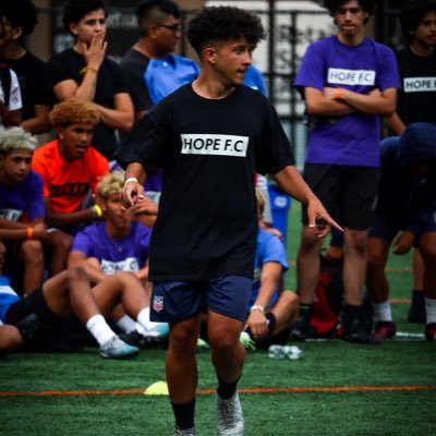 Soccer Player from WNY, NJ | 19 y/o | Center Midfielder | HS Senior |