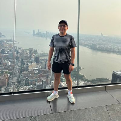 IvanSabogal's profile picture. Dreamer.