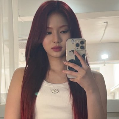 isaslips's profile picture. for stayc’s #아이사 🤍