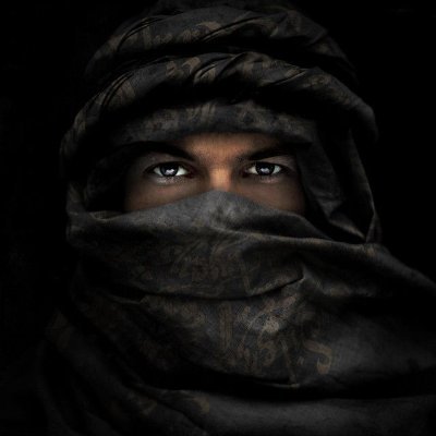 Je te parles d'actualité, de culture et de relation client (c'est mon job ;) .)
Pour une Afrique Libre.