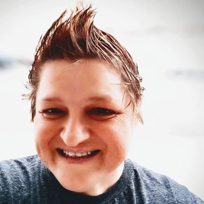 Just here trying to sell some books & make some new friends. My hair is short but I am a female! I AM NOT HERE FOR DATING SO DON'T MESSAGE ME FOR THAT!