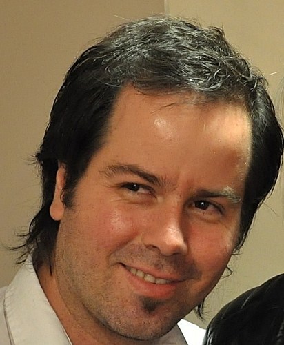 Germano é Bacharel em Composição e regência pelo Instituto de Artes Da UNESP-SP.