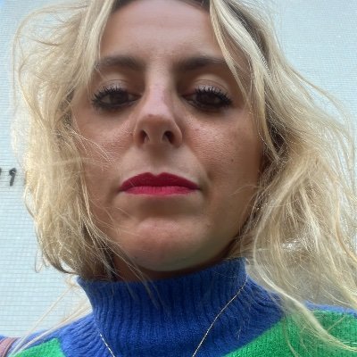 maribelley's profile picture. vagando em verso eu vim, vestido de cetim