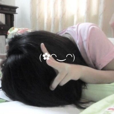 me ajudem pfv, a única coisa que eu peço é p apagarem tweets relacionados a mim!!