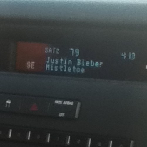 tayleenoel17's profile picture. 