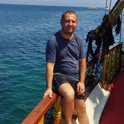 aknylzm's profile picture. 