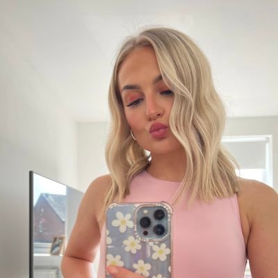 LowJones1302's profile picture. 