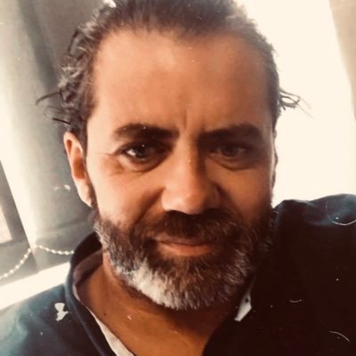Thérapeute et auteur. Expert en reconversion, pro et perso libérons le potentiel de chacun #ConfianceInconsciente
