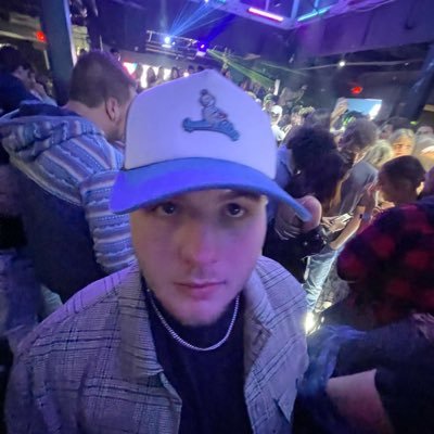 ccasto02's profile picture. WVU ‘22 | 1.16.16