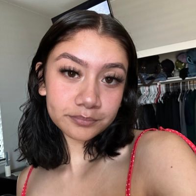 unholyyav3rse's profile picture. 