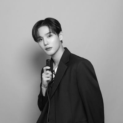 𝐍𝐨𝐭 𝐑𝐞𝐚𝐥. He is a multi-talented human being, who can make people stunned by his presence. (1999)