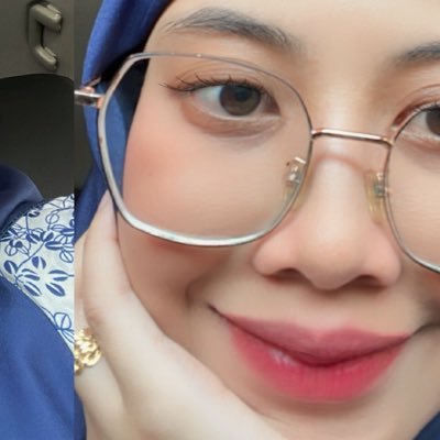 semoga urusan zanjabella sentiasa dipermudahkan dan dikeluarkan dari kesulitan. amin.