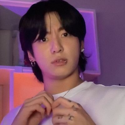 butterfly_jktae's profile picture. If we live fast, let us die young - BTS

💜i don't really tweet, i do interact with tweets

MULTI  -ARMY - ENGENE