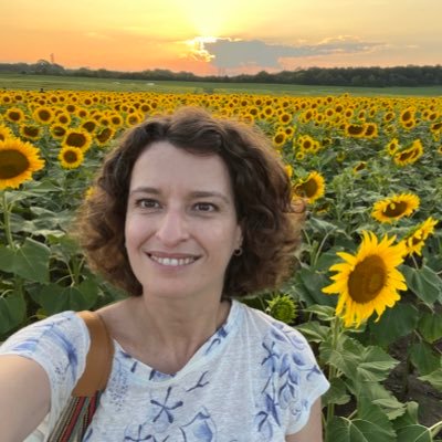 Brazilian journalist living in the US, and twitting about politics, international relations and more. Johns Hopkins SAIS alumna. @screenthoughts contributor.