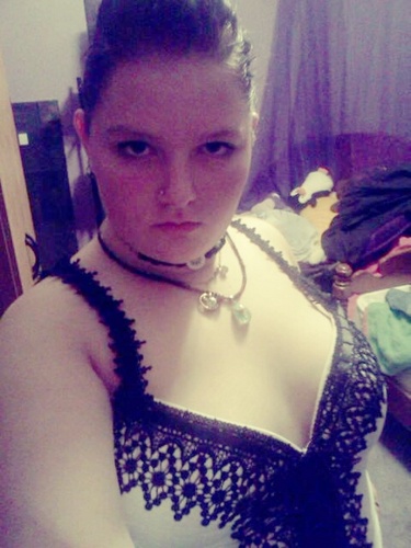 VioletTease's profile picture. Tweet me a question and I will let you know more about me. ^-^