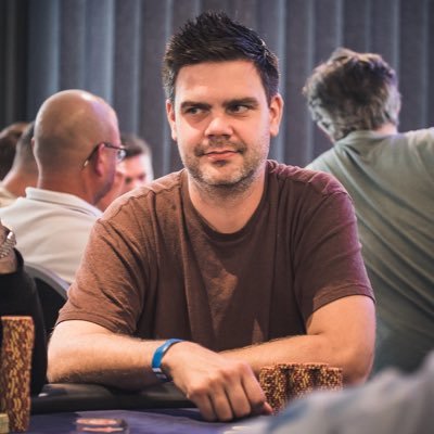 Dutch professional pokerplayer and pokercommentator.