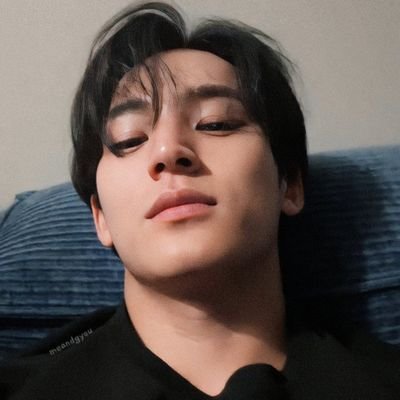 F A K E. 1997년 소년 from 안양 — 세븐틴의 김민규입니다. on weekends. @mngyu__k owner. @mwoucie ❤️