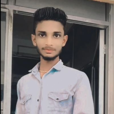 यहाँ किसकी मजाल है जो छेड़े दिलेर को,
गर्दिश में तो कुत्ते भी घेर लेते हैं शेर को !😌😌😌😌😌😌😌😌😌