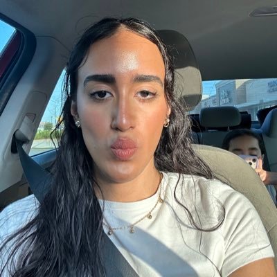 Andrea52005's profile picture. 18 | ♉︎ | healing
