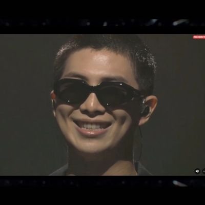 MochiPuppykitty's profile picture. OT7 Forever 💜
Proud Army💪🏻
Young forever 😜
If we live fast, let us die young🥀