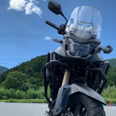 40代後半で免許を取得したバイク初心者🔰。相棒の #400X (8BL-NC56)と共に酷道・険道を走るのが好き。いつか相棒と千葉に帰りたい。