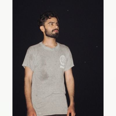 a_xaboor's profile picture. بھٹکا ہُوا اِک باشعور شخص👀