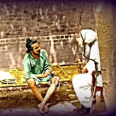 “माना कि गुल को गुलशन न कर सकेंगे हम,
पर कर देंगे कुछ काँटे कम,
जिस राह से गुजरेंगे हम।।”