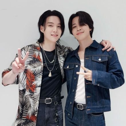 senapanw's profile picture. close