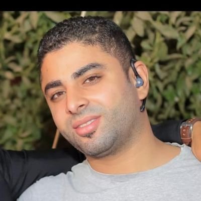 حاجتين عمرى
ما اديتهم اهتمام
رأى الناس ومستقبلي
ولست نادما على شيء
إلا على أيامي التي لم أعشها
كما أُحب خشية من كلام الناس