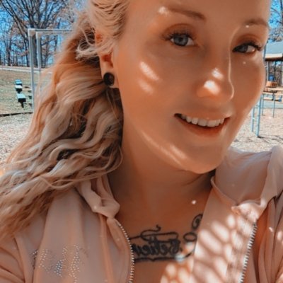#golf #waitress #winning #music mama to guinevere, xena and clay💕🦄👑🌟 insta: xerhsa3 work hard and keep on keeping on❤💛cash app $xerhsa3 🌈