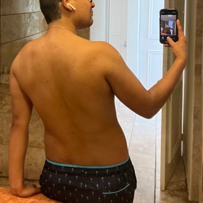 Locip1489's profile picture. No sé qué hago aquí pero lo hago muy bien