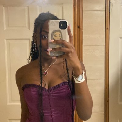 25✨ Fully just here to entertain myself