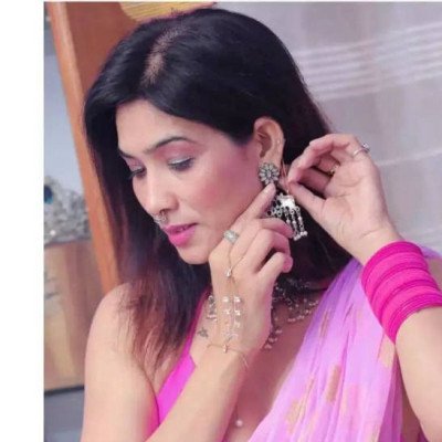 bly_ro's profile picture. 