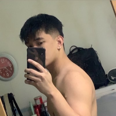 delcastillojake's profile picture. let me run more